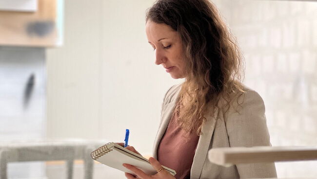 Professionelle Dolmetschdienste – Fachgerechtes Dolmetschen für Konferenzen, Schulungen und Veranstaltungen